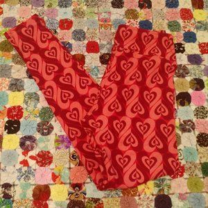 LuLaRoe Heart Leggings sz Adult One Size *3/$20